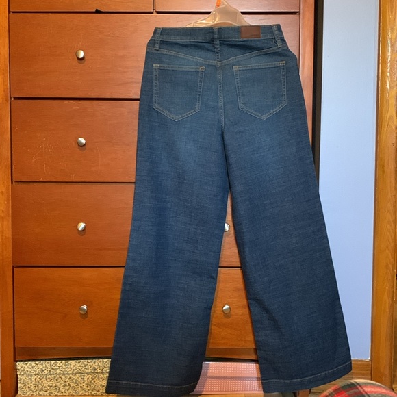 Lands end wide leg jeans. New without tags - Picture 3 of 5